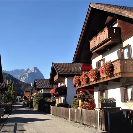 Haus Philomena - Fewo Zugspitze Lägenhet Garmisch-Partenkirchen